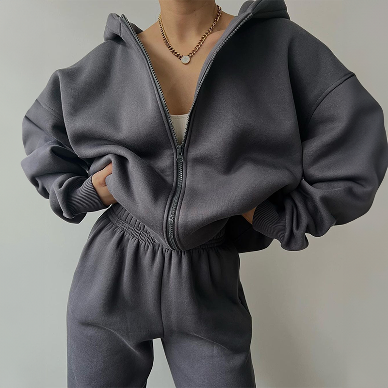 L'AURABLEND 2-PIECE TRACKSUIT BY LILIAN-THOURAM™