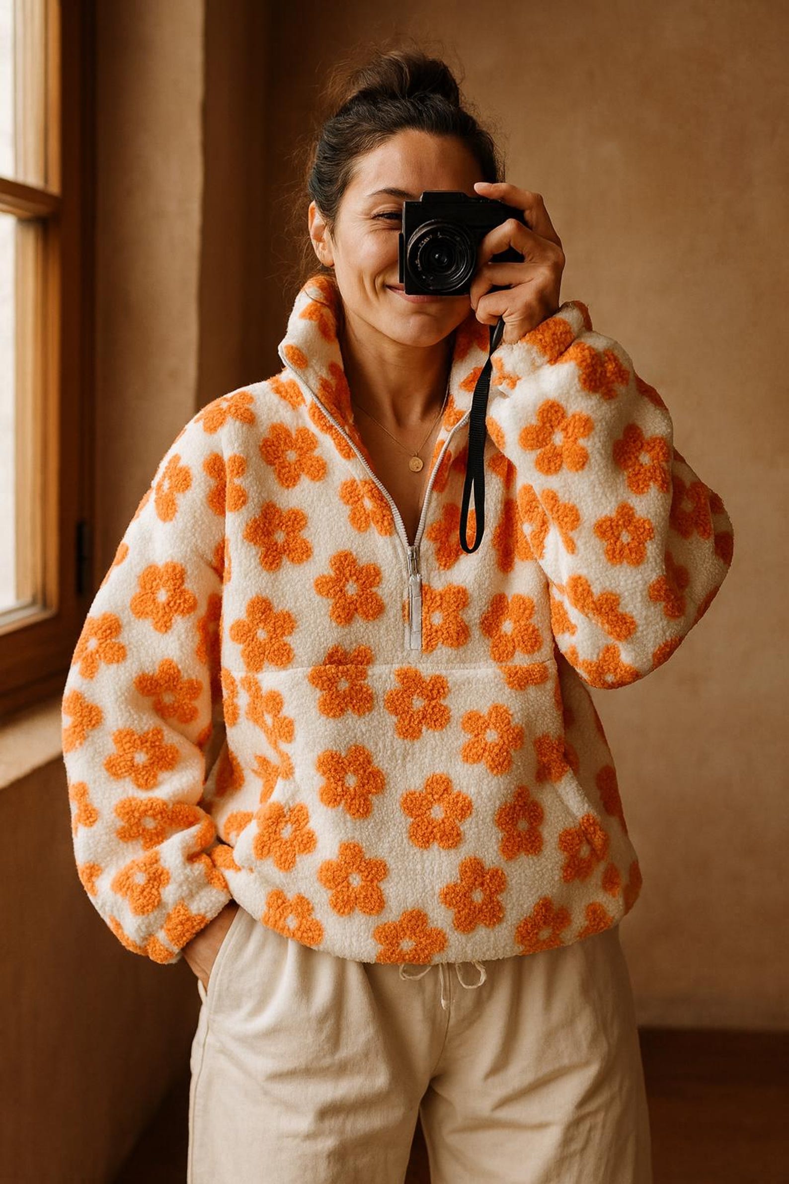 Elena - Pull fleuri en polaire sherpa avec demi-zip